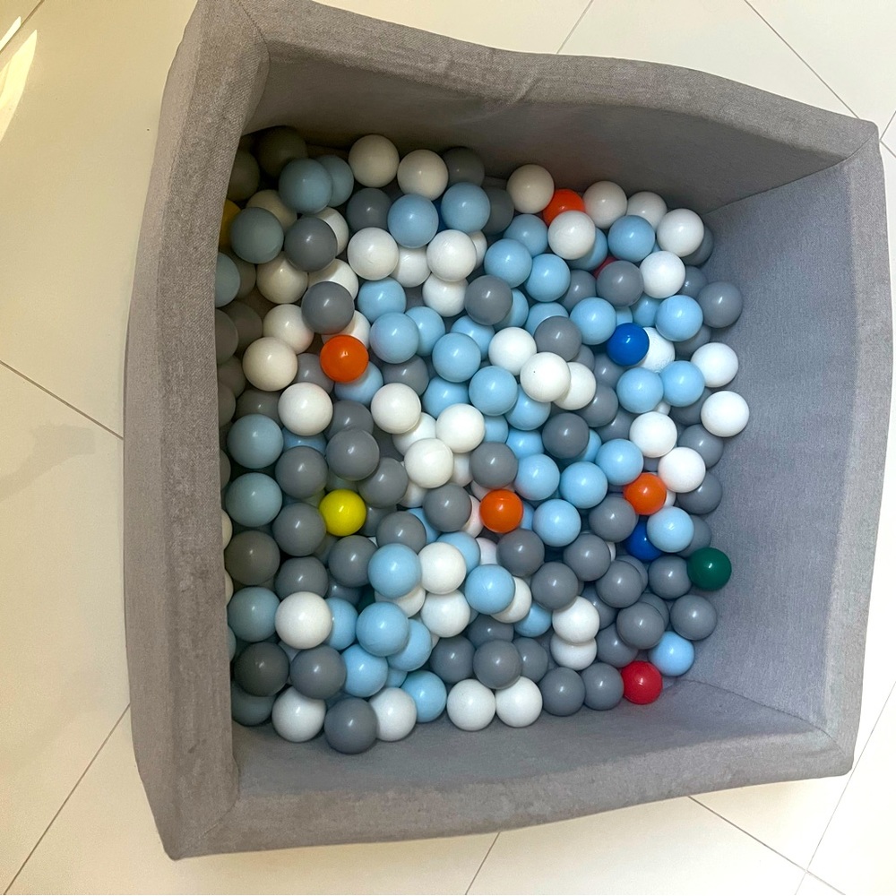 Toy,Ball pit, entertainment